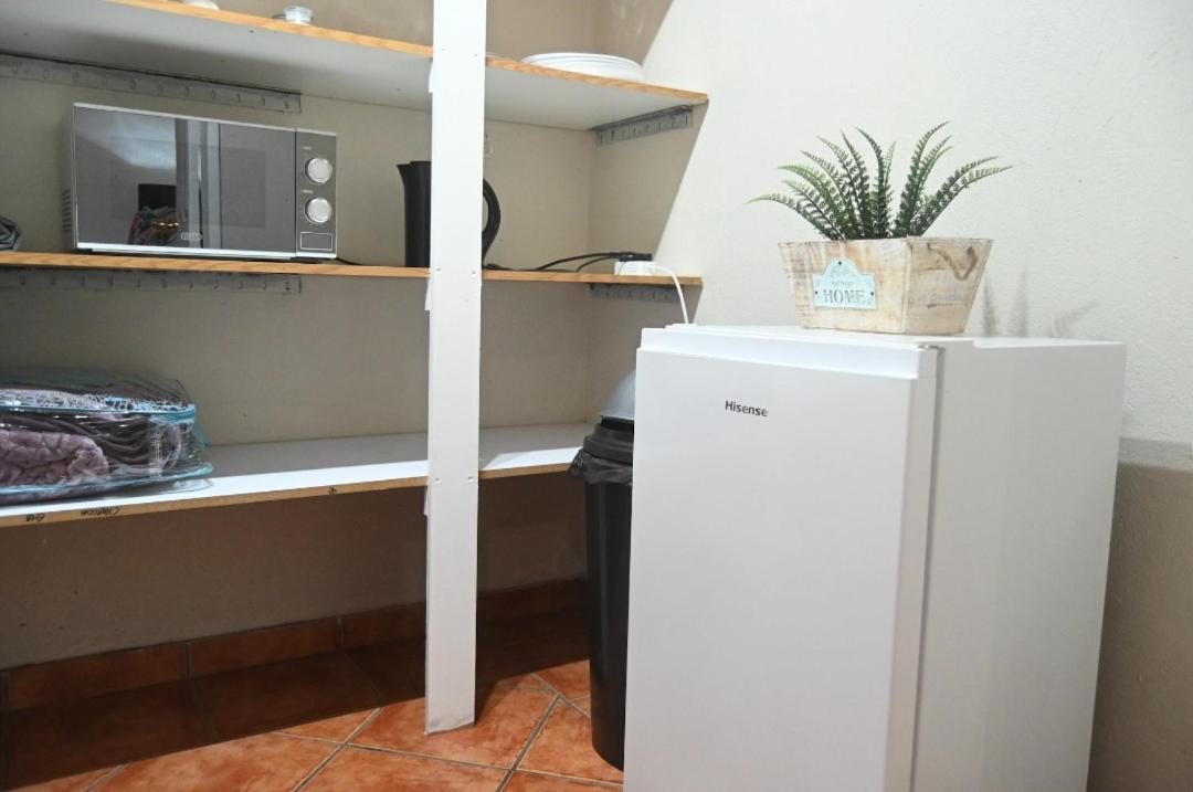 Zhantique Guest House 1- Unit 5 Боксбурґ Екстер'єр фото